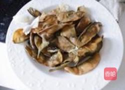 米豆皮炖肉的做法图解2