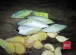 鱼头泡饼锅的做法图解2