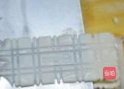 蓝莓嫩豆腐的做法图解2
