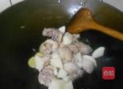 土豆炒鸡肉的做法图解4