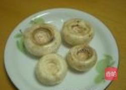 草菇鹌鹑蛋的做法图解3