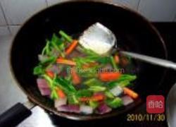 根茎蔬果炒乳鸽的做法图解17