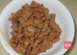 洋葱彩椒牛肉披萨的做法图解8