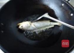 油炸小黄鱼的做法图解3