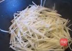 清炒土豆圆椒丝的做法图解5