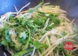 清炒土豆圆椒丝的做法图解8