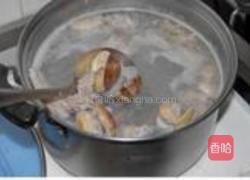 花蛤鱼头粥的做法图解7