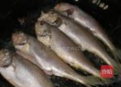 红烧小黄鱼的做法图解2