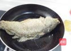 红烧鲤鱼的做法图解3