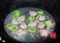 苦瓜汆丸子的做法图解6