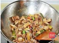 萝卜炒鱿鱼干的做法图解8