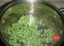 豌豆烩三鲜的做法图解1