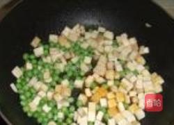 豌豆烩三鲜的做法图解5
