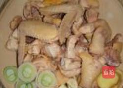东北小鸡炖蘑菇的做法图解3