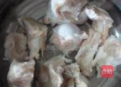 豆皮筒骨鲜汤的做法图解3