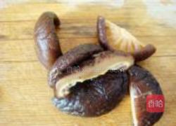 番茄香菇牛肉面的做法图解2