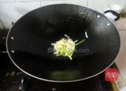 姜葱炒鸡的做法图解2
