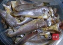 干锅小黄鱼的做法图解1