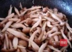 蟹味菇扒油菜的做法图解6