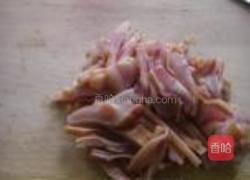 黄瓜拌猪耳的做法图解2