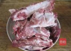 海带炖排骨的做法图解1