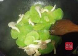 莴笋炒平菇的做法图解8