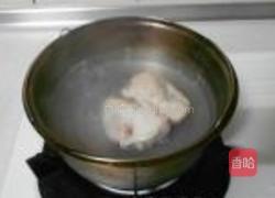 猪肉炒芹菜的做法图解2