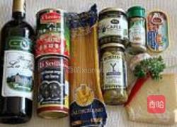 蒜香番茄鳀鱼面的做法图解1