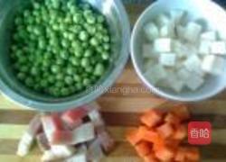 彩蔬炖咸肉的做法图解1