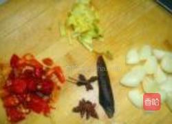 毛豆焖三黄鸡的做法图解2