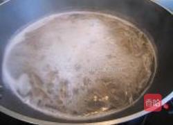 双鱼丸荞麦面的做法图解1
