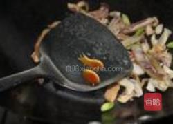 孜然墨鱼干炒青椒的做法图解8