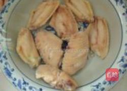 蚝油焖鸡翅的做法图解1