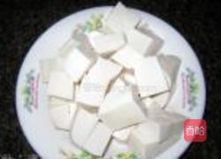 鲢鱼头炖豆腐的做法图解2