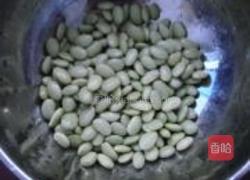 毛豆苦瓜排骨汤的做法图解2
