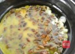 蚕蛹鸡蛋饼的做法图解3