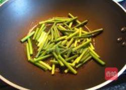 蒜苔牛百叶的做法图解2