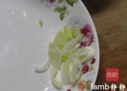 金枪鱼泡菜炒饭的做法图解1