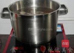 竹蔗马蹄胡萝卜猪骨汤的做法图解2