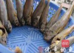椒盐酥煎小黄鱼的做法图解3