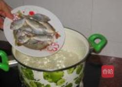 芥菜海鱼汤的做法图解4