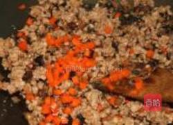 香菇卤肉包子的做法图解3