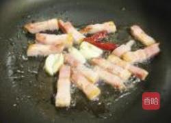 培根炒瓜皮的做法图解3