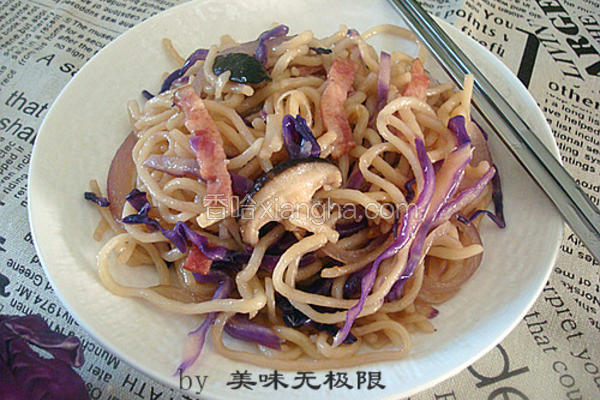 紫甘蓝炒面