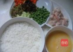 虾球鸡粒炒饭的做法图解3