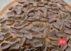 炒莜麦猫耳朵的做法图解4
