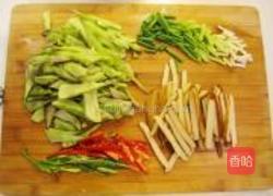 豆腐干炒扁豆的做法图解2
