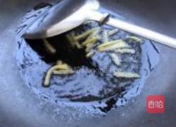 干剥皮鱼炒胡萝卜的做法图解3