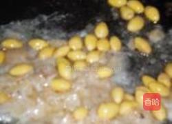 白果芹菜炒虾仁的做法图解5