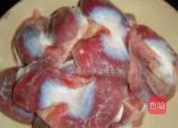 红卤鸡胗花的做法图解2